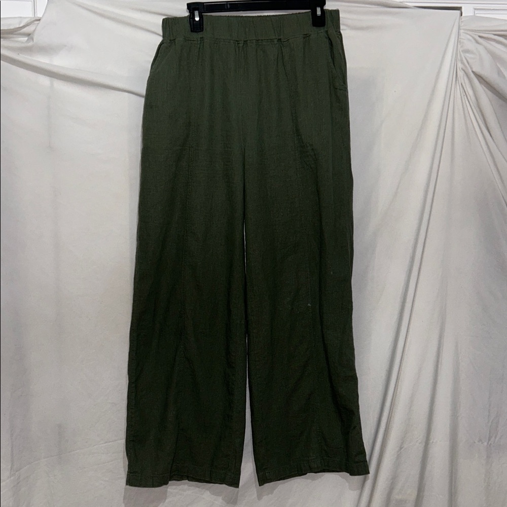 Zenana Outfitters Woman’s Olive Linen Chinos